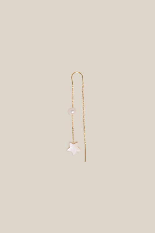 One White Star One Pearl Earring