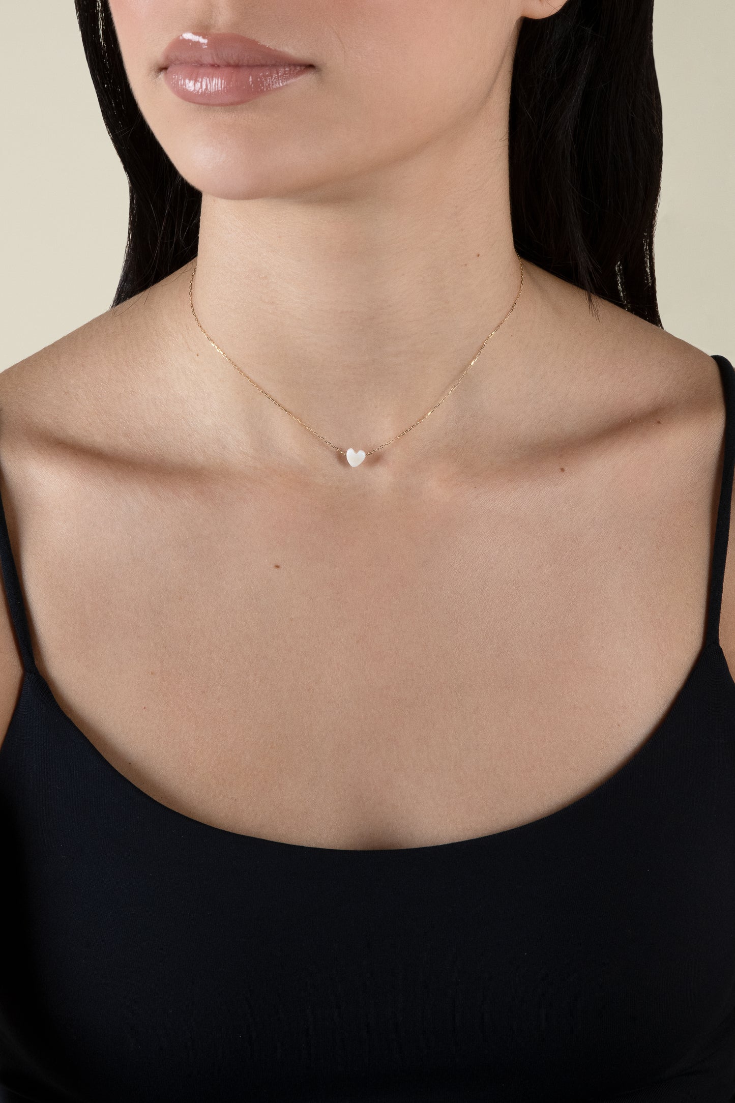 One White Heart Choker